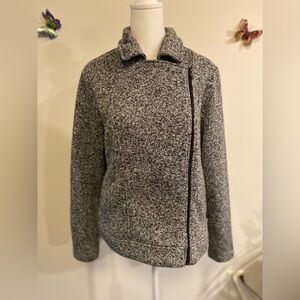 Banana Republic Women's Black and White Zip up Jacket size Large